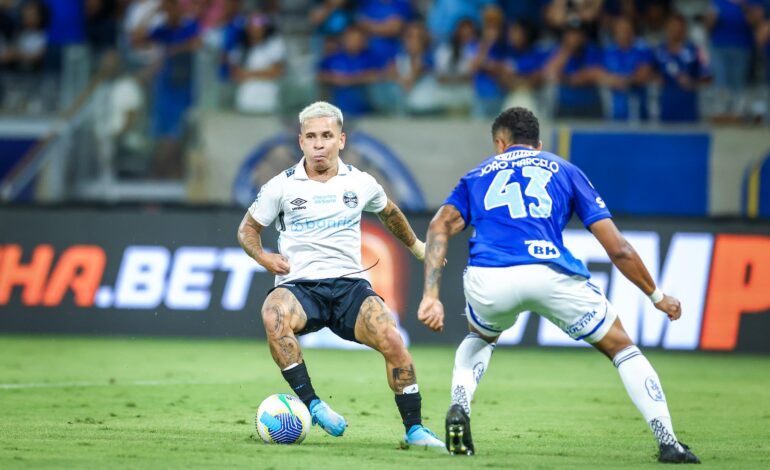 Grêmio empata com o Cruzeiro e fica a três pontos do Z-4 do Brasileirão