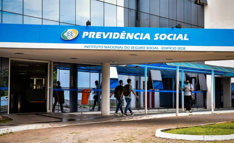 INSS começa a pagar aposentadorias e demais benefícios com volta dos gaúchos ao calendário normal