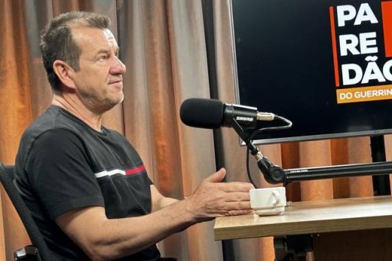 Dunga revela que projeto social deve entregar mais 100 casas