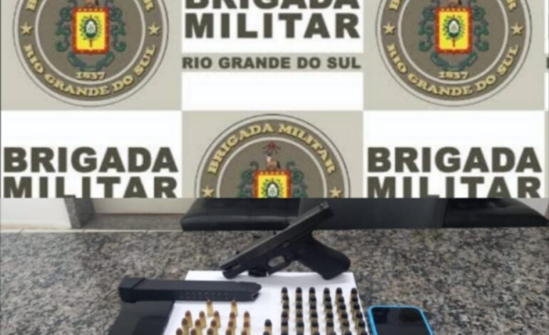 BM prende dupla armada com pistola e veículo roubado, em Santo Ângelo