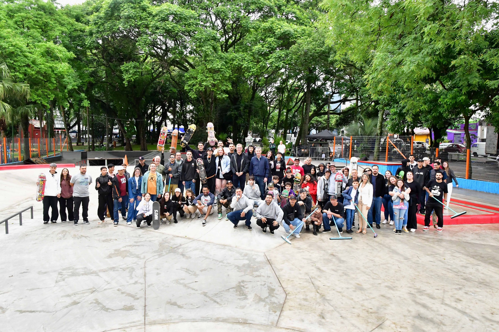 Revitalização da Praça Leônidas Ribas recebeu investimento superior a R$ 1 milhão