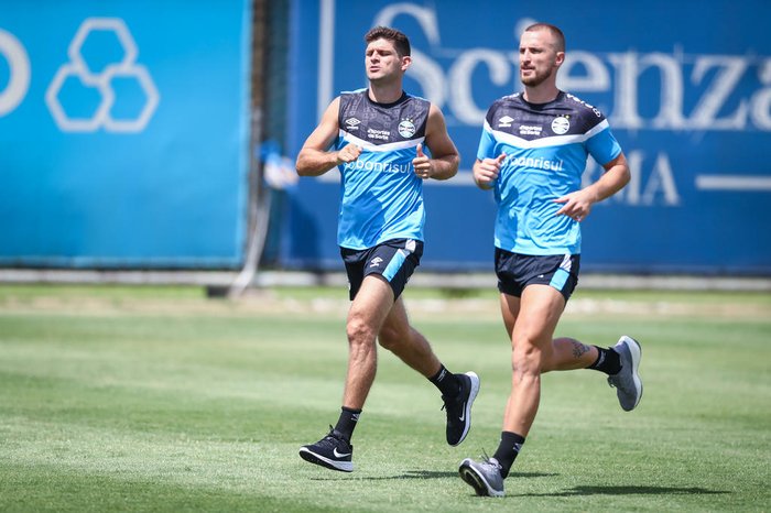 Grêmio não terá zagueiro titular nas últimas duas partidas da temporada