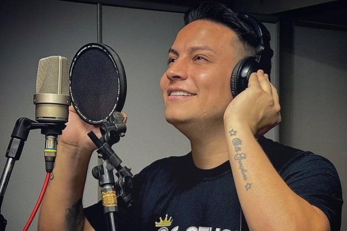 Cantor Paulinho Dill, da banda Os Atuais, deixa a UTI e apresenta melhoras neurológicas