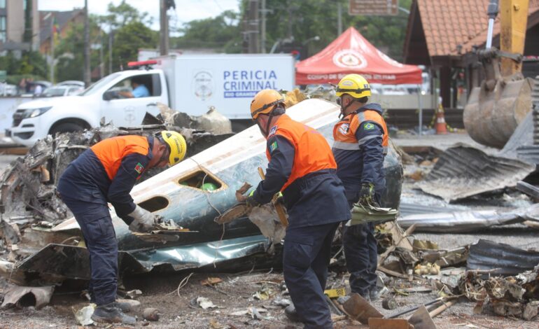 Encerradas as buscas por restos mortais e destroços de avião que caiu em Gramado