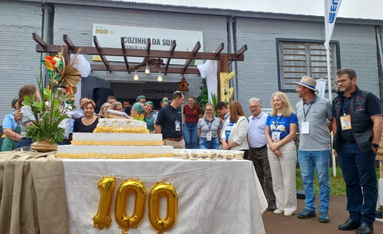 Fenasoja celebra 100 anos da soja no Brasil
