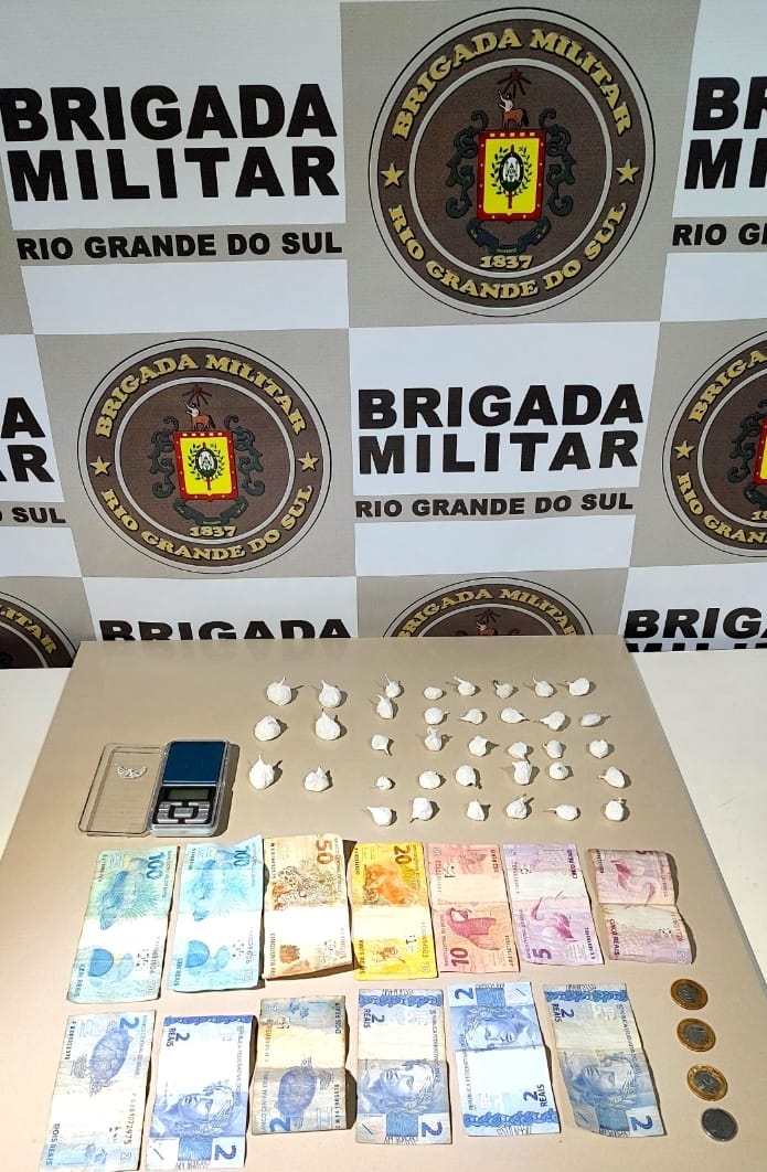 BM prende trio por resistência e apreensão de objeto, em Santo Ângelo
