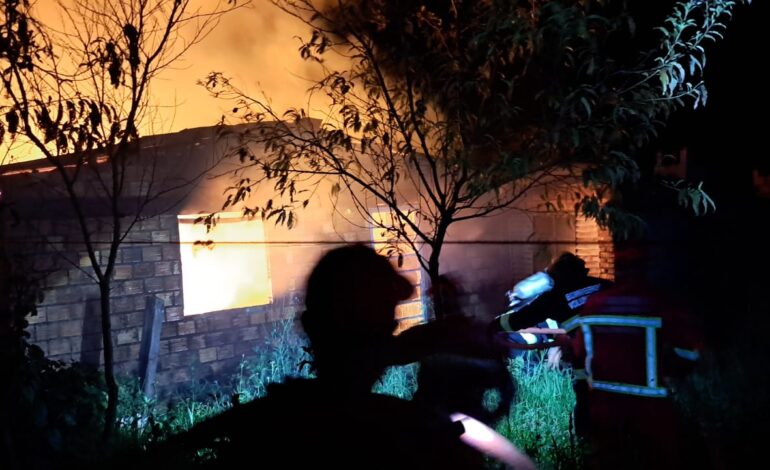 Incêndio destrói residência em Tupanciretã