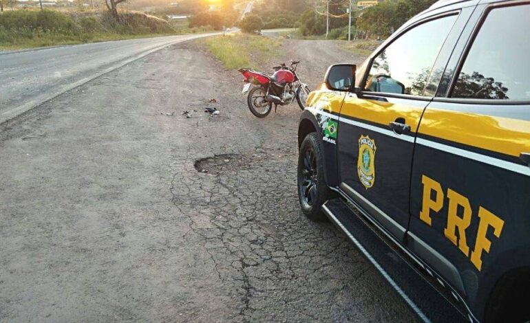 Motociclista fica ferido após colidir em cavalo na BR-287, em Santiago