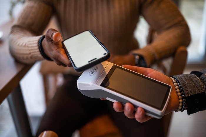 Pix por aproximação começa a operar nesta sexta-feira; clientes da Apple ficam de fora