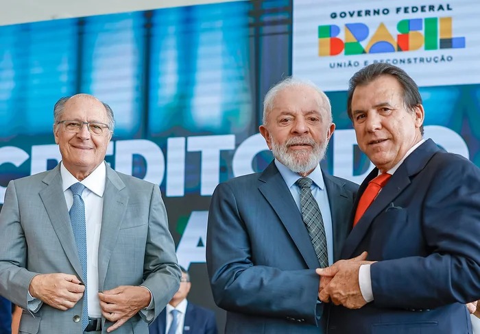 Governo federal lança programa de crédito consignado para CLT