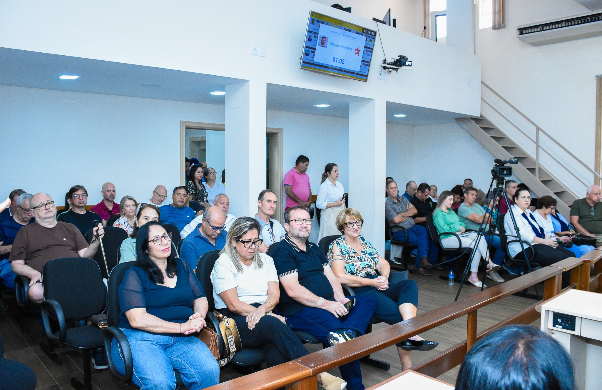 Polêmica e derrota desnecessárias
