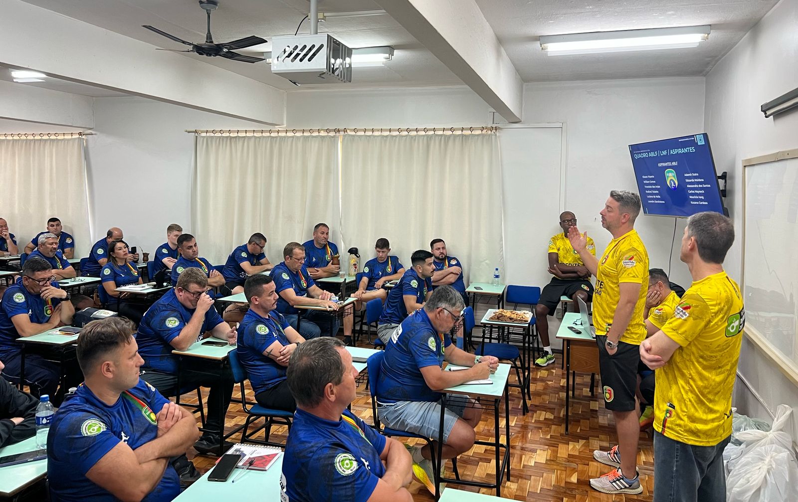 Pré-Temporada de Arbitragem da Liga Gaúcha de Futsal reúne mais de 80 participantes em Santo Ângelo