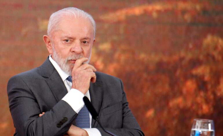 Lula propõe ao Congresso dar isenção de Imposto de Renda para quem ganha até R$ 5 mil