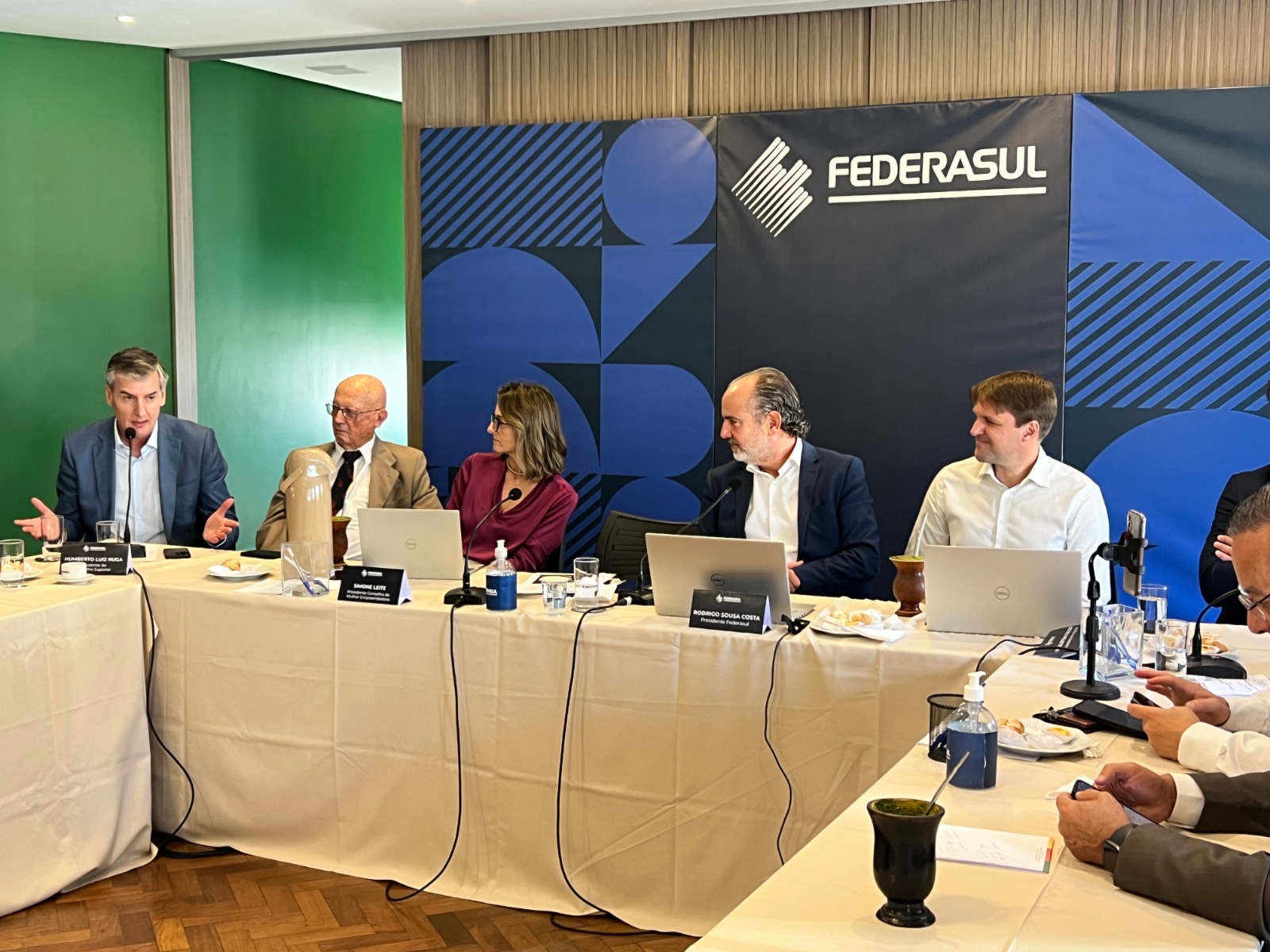 Líder do PDT defende foco e união política para resolver problemas dos gaúchos