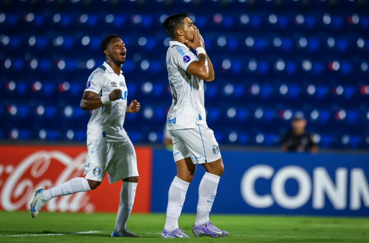 Grêmio entra em campo pela Sul-Americana em busca da classificação