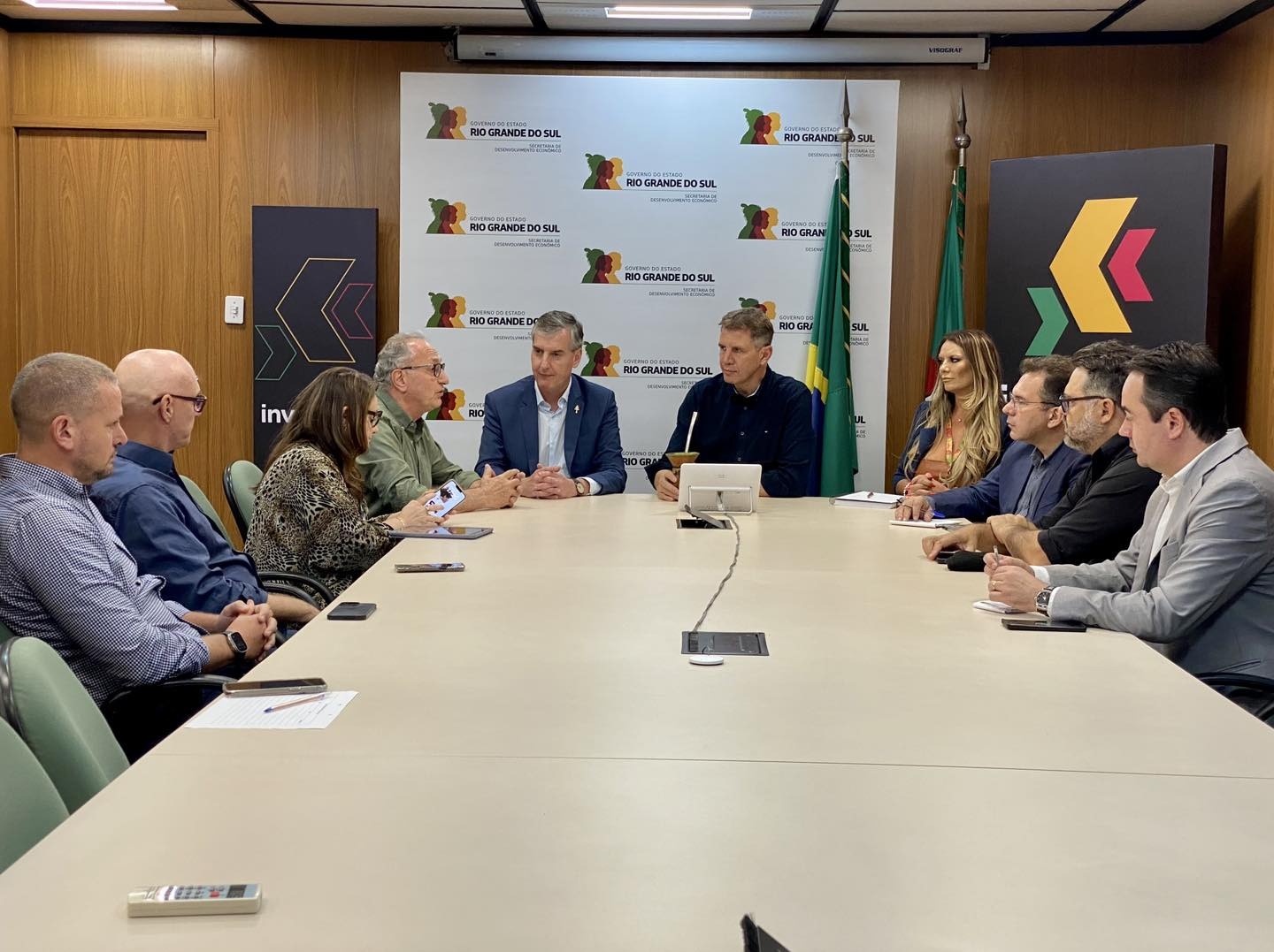 Festejos Farroupilhas com impulso ao comércio pautam reunião do secretário Loureiro