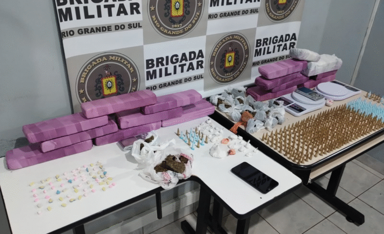BM prende mulher e apreende adolescente por tráfico de entorpecentes em Ijuí