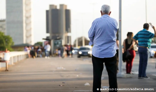 Anvisa aprova medicamento para retardar avanço do Alzheimer