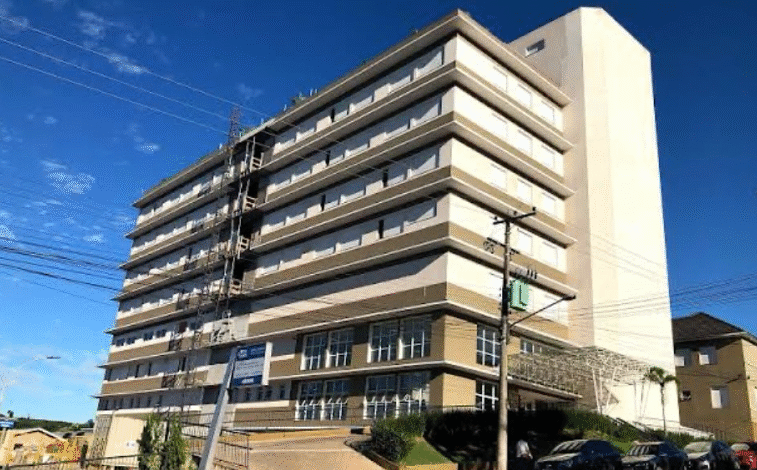 Paciente morre após queda do sétimo andar do Hospital Vida & Saúde, em Santa Rosa