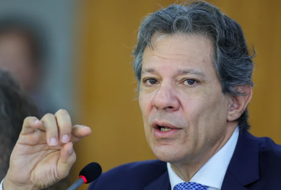 Haddad confirma IR de 17,5% sobre rendimentos de aplicações