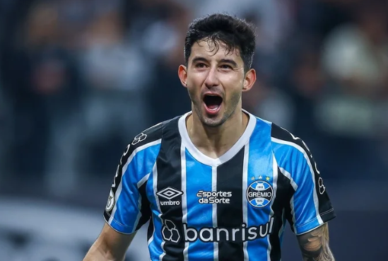 Grêmio enfrenta o Corinthians nesta quinta (12)
