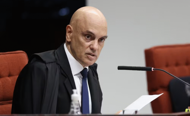 Moraes é designado relator de ação no STF contra derrubada do IOF pelo Congresso