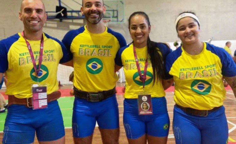 Santo-angelense Elidiane Mesquita conquista ouro por equipe no Mundial de Kettlebell Sport