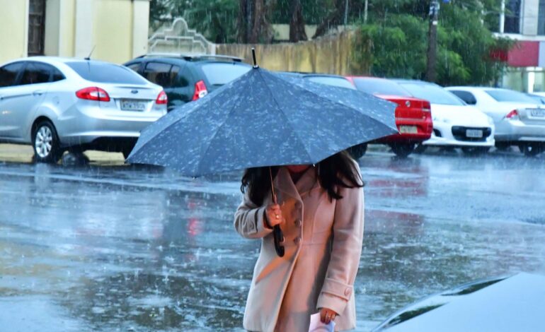 Semana inicia com chuva na região e estado