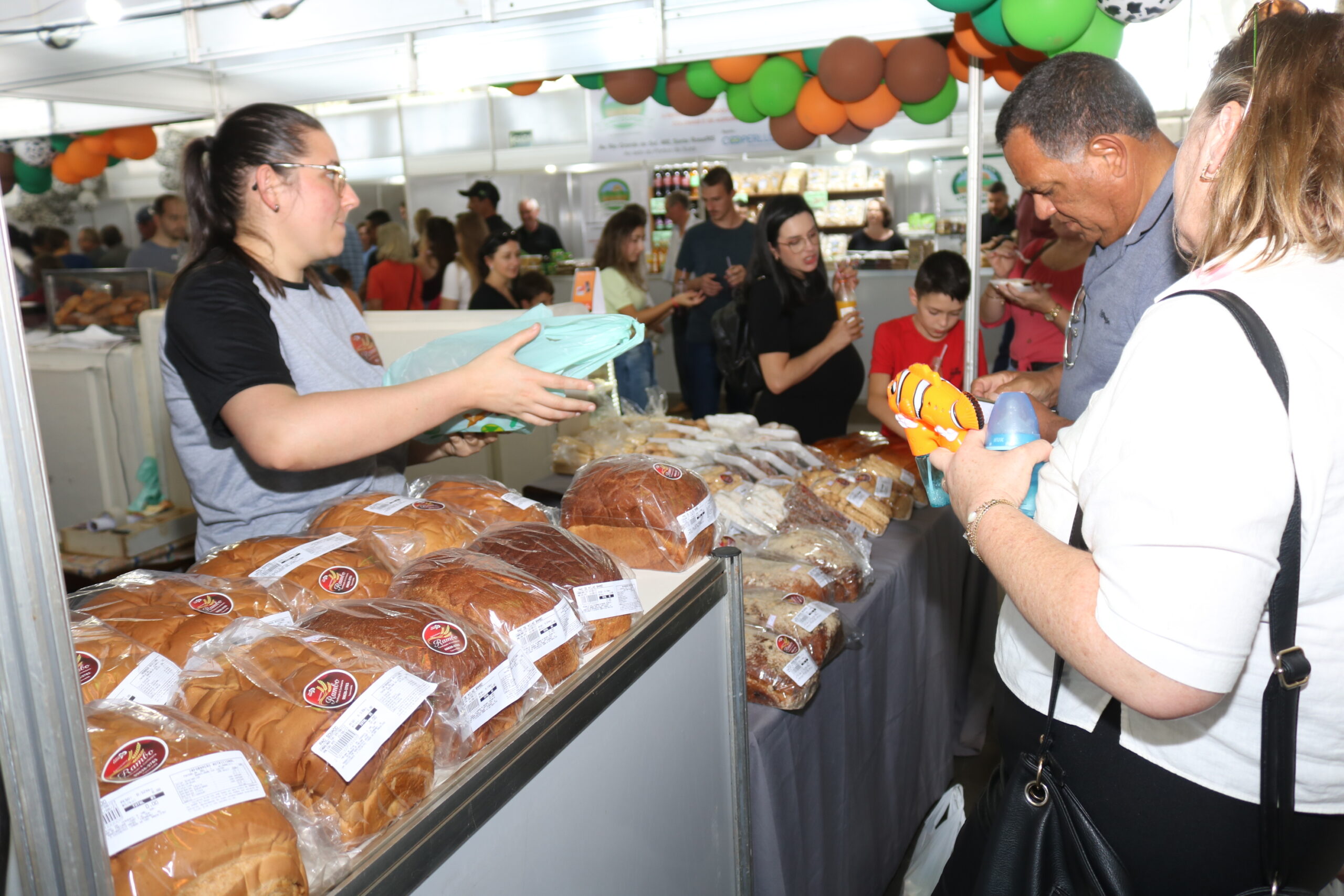 Pavilhão da Agroindústria valoriza produtores e promove sabores do campo no Hortigranjeiros 2025