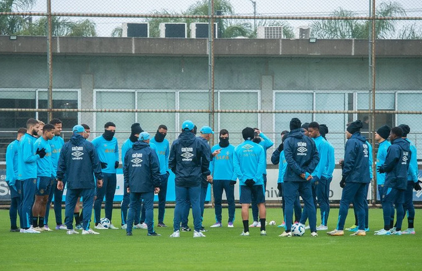 Grêmio vai ao RJ em busca de 3 pontos