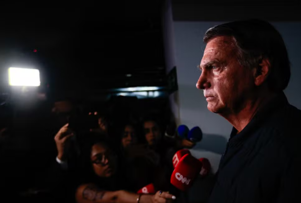 Ministros do STF defendem ‘prudência’ no caso Bolsonaro e avaliam que medidas necessárias já foram tomadas