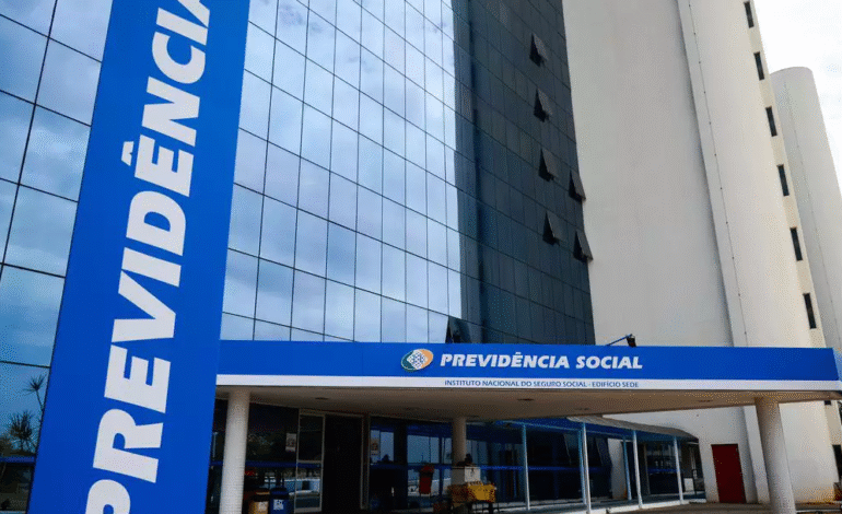 INSS: Governo federal abre prazo para adesão ao ressarcimento e anuncia pagamento até o fim de julho