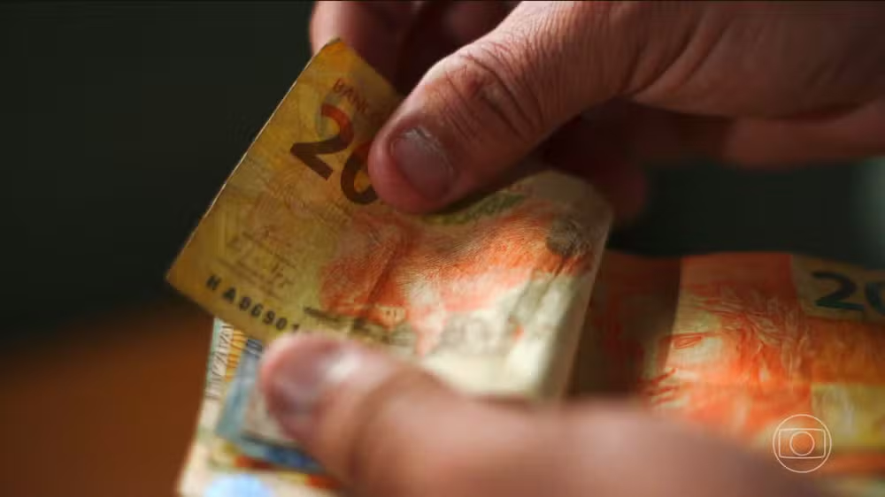 MEC cria programa para levar educação financeira às escolas públicas