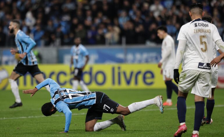 Grêmio empata com o Alianza Lima e se despede da Sul-Americana