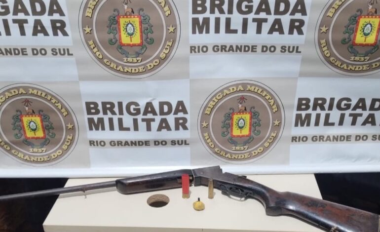 BM realiza apreensão de arma e drogas durante Operação Saturação em Santo Ângelo
