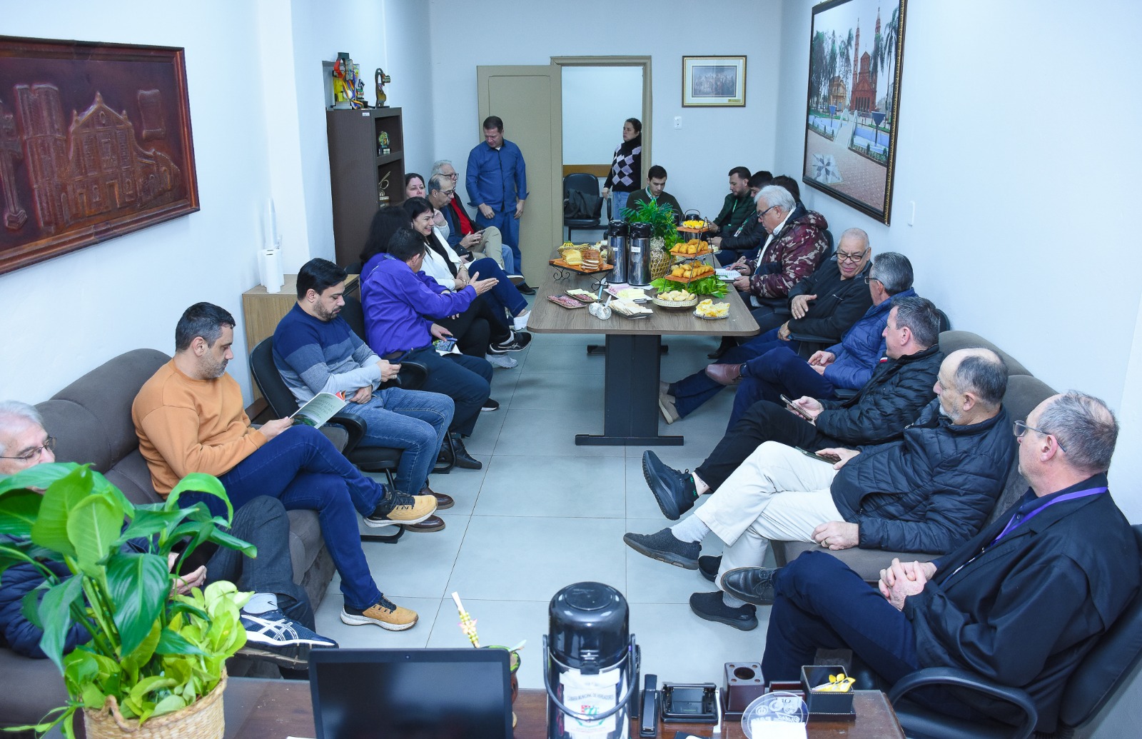 Câmara de Vereadores promove reunião com representantes da imprensa