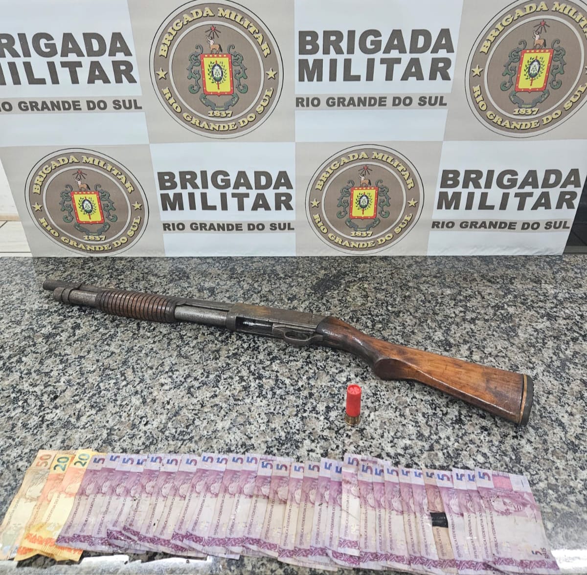 BM realiza prisão por porte ilegal de arma de fogo no bairro Boa Esperança