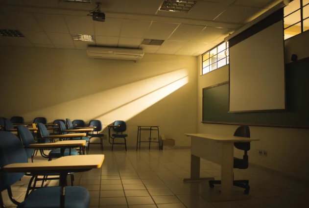 Estado chamará nova leva de aprovados em concurso de professores de 2023