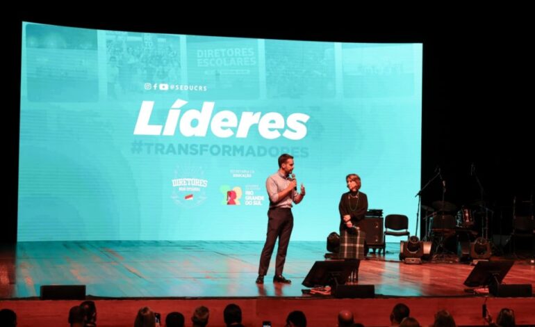 Governador Eduardo Leite anuncia pacote de incentivos para profissionais da educação e estudantes da Rede Estadual
