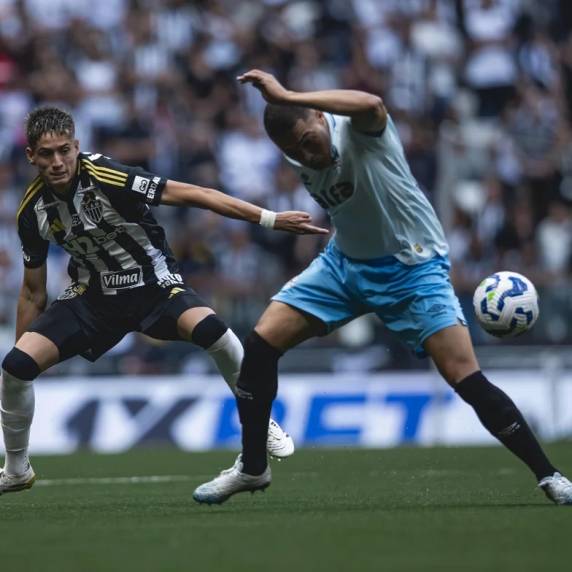 Grêmio vence o Atlético-MG na Arena MRV