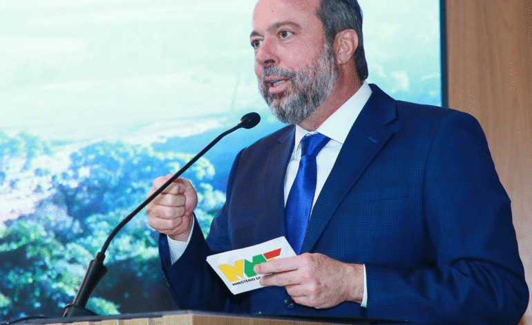 Governo estuda parceira com Bolívia para nova hidrelétrica binacional