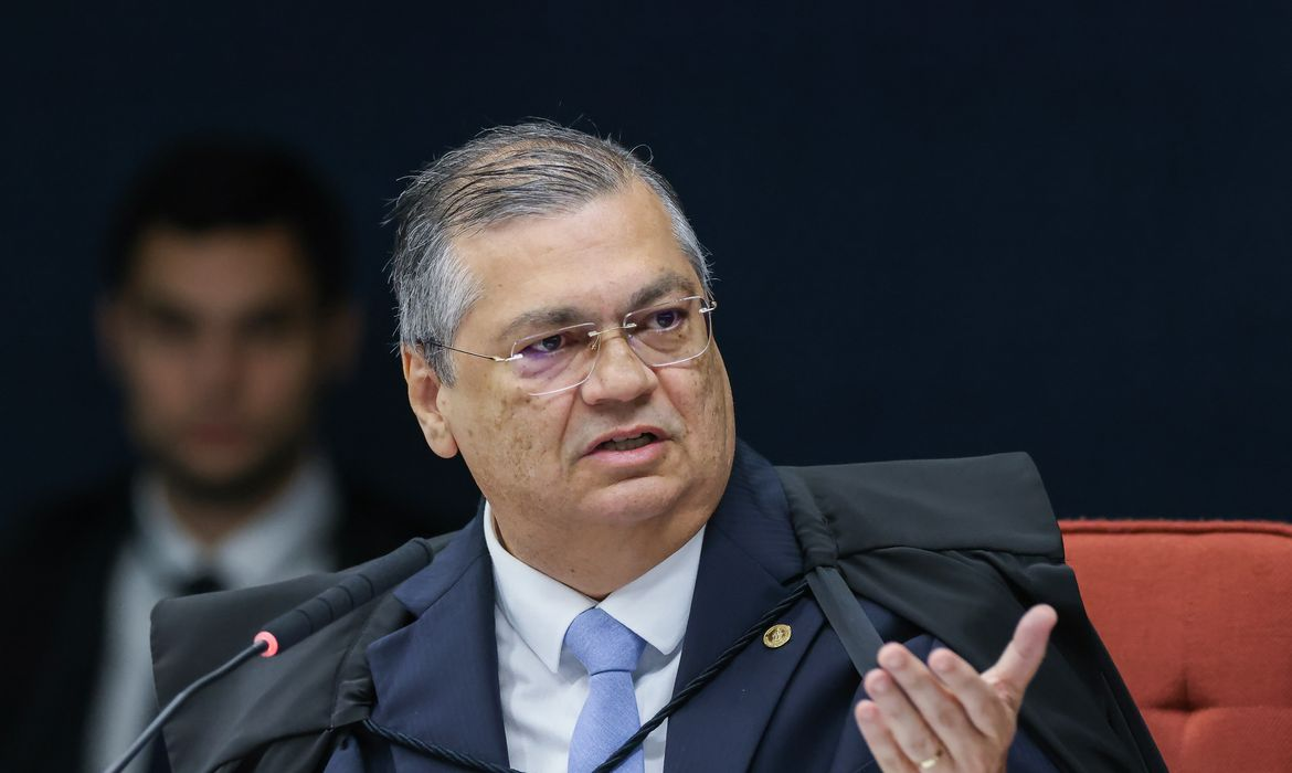 Dino determina investigação da PF sobre emendas parlamentares que somam R$ 694 milhões