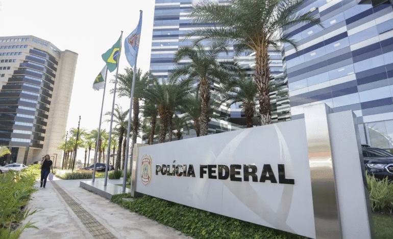 PF desmantela laboratório de drogas sintéticas no Rio com apoio dos EUA