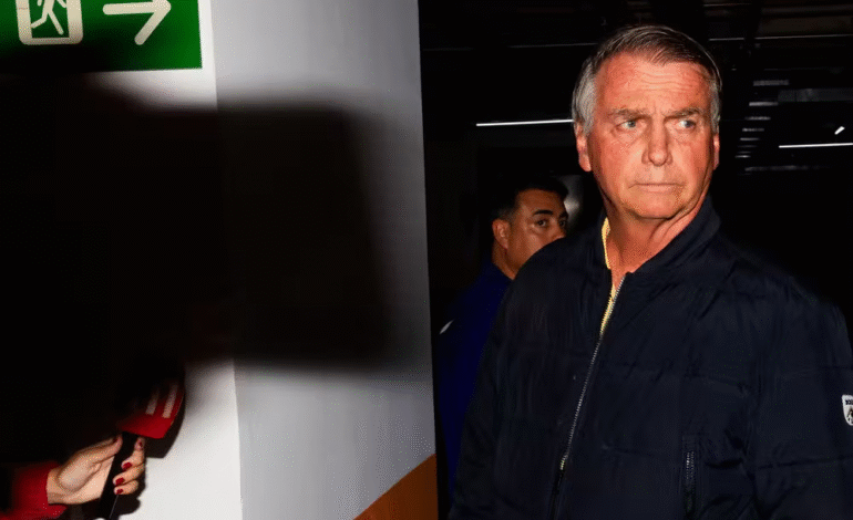 MP abre inquérito para investigar Bolsonaro por fake news contra Lula