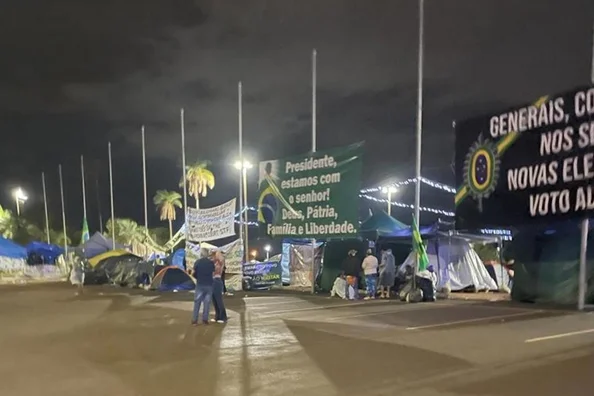 PGR denuncia casal que arrecadou R$ 1 milhão para acampamento em Brasília