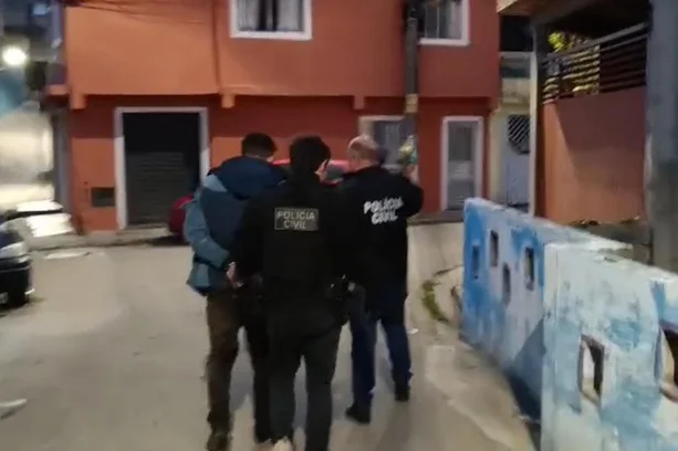 Grupo que usava “sósias” e invadia contas de médicos do RS para aplicar golpes é alvo de ação da Polícia Civil