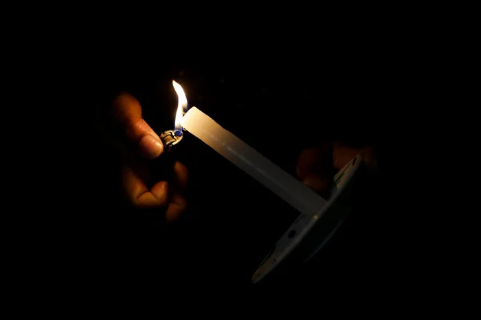 Assembleia promulga lei que prevê indenização para quem ficar sem luz por mais de 24 horas no RS