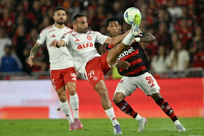 Inter perde para o Flamengo e decidirá oitavas da Libertadores no Beira-Rio