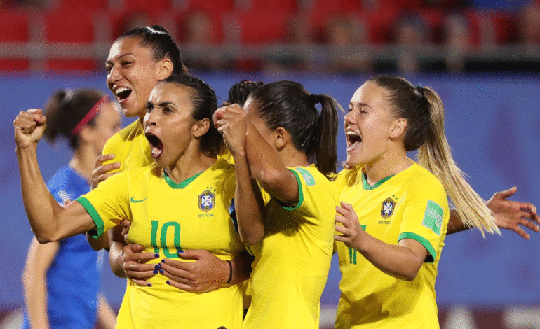 Brasil encara Colômbia em busca do 9º título da Copa América