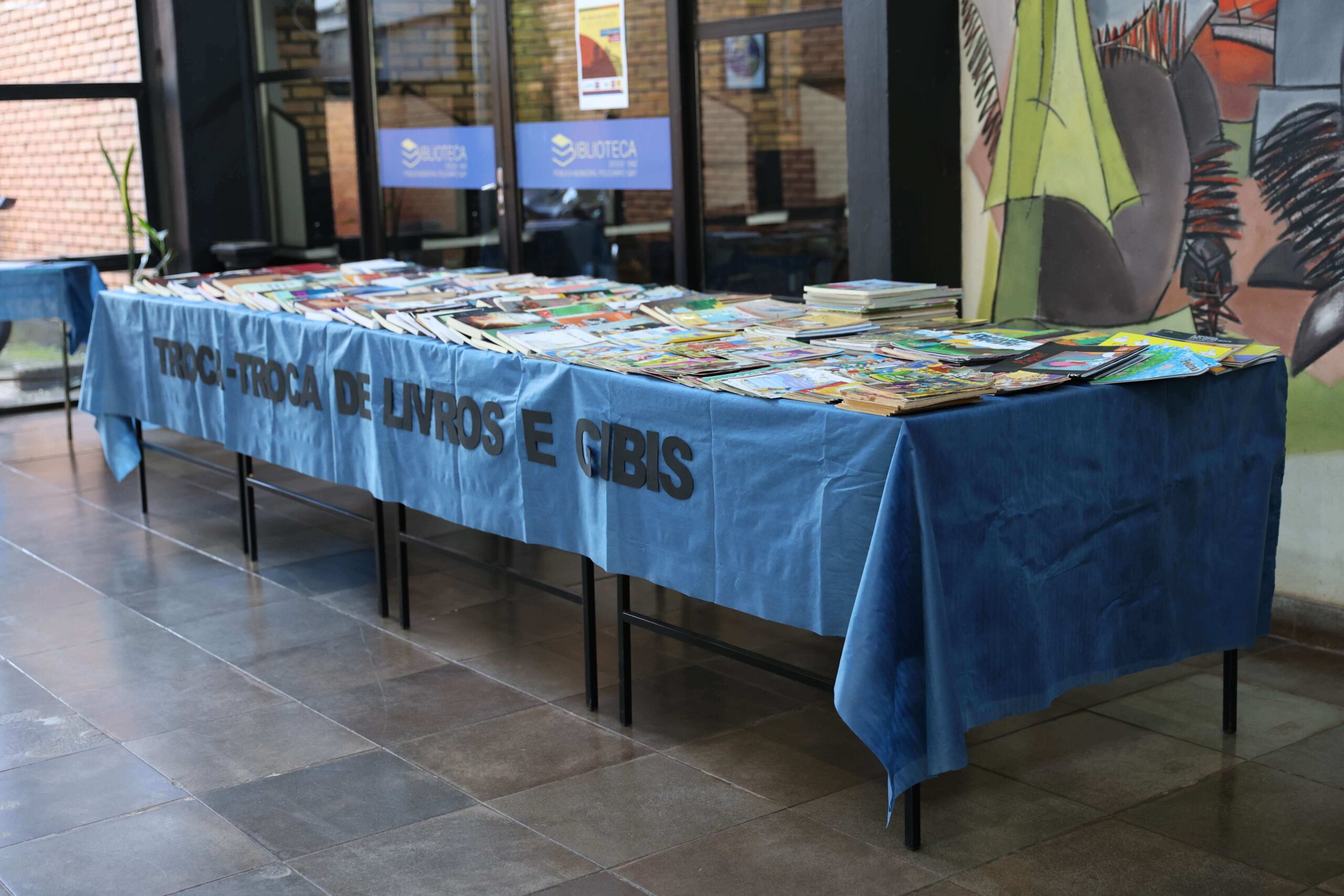 Feira Troca-Troca de Livros e Gibis é ampliada até 30 de agosto devido ao sucesso da iniciativa